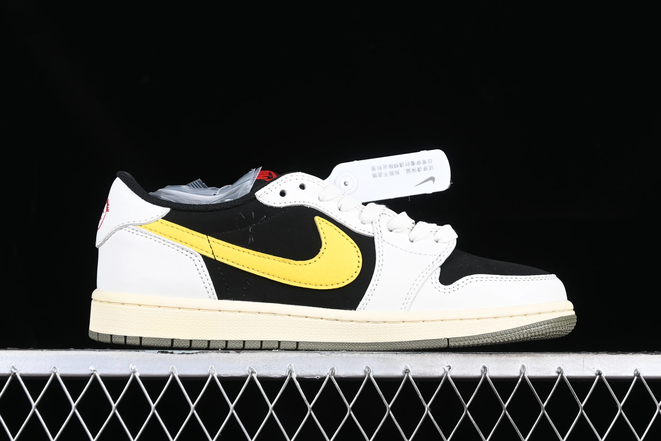 All Categories Air Jordan Jordan Series Basketball Shoes Air Jordan 1 Low Travis Scott x Air Jordan 1 Low OG AJ1 Joe 1 Overhook Low Basketball Shoes DM7866-982